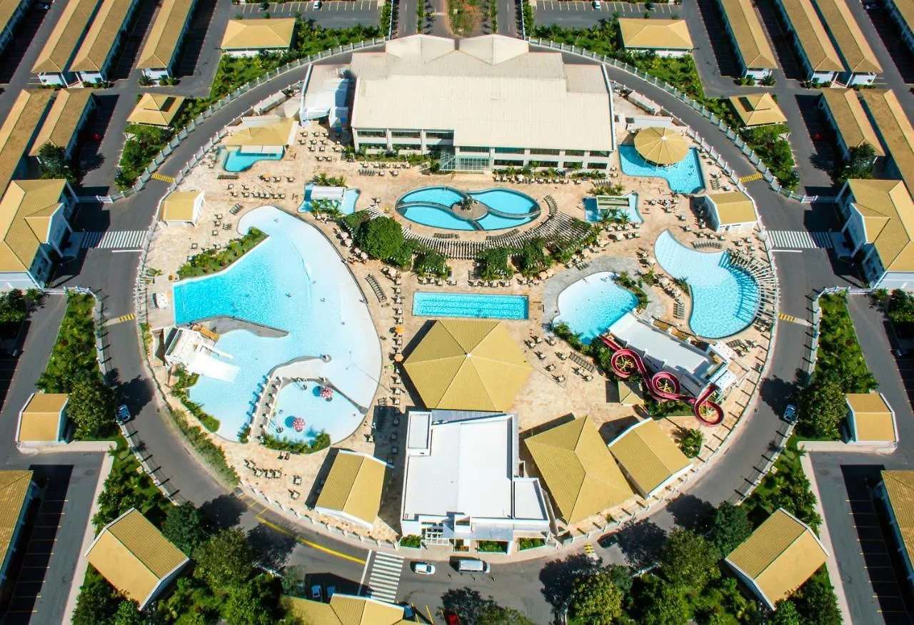 Apartamento Lacqua diRoma Hotel com Parque Aquático 24 horas Caldas Novas Brasil